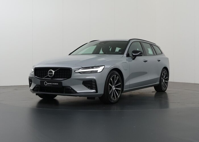 Volvo V60 2.0 T8 Plug-in hybrid AWD Plus Dark