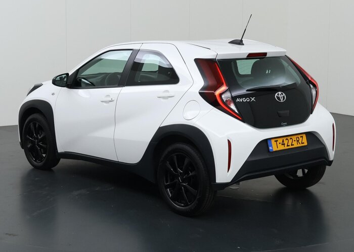 Toyota Aygo X 1.0 VVT-i MT Play