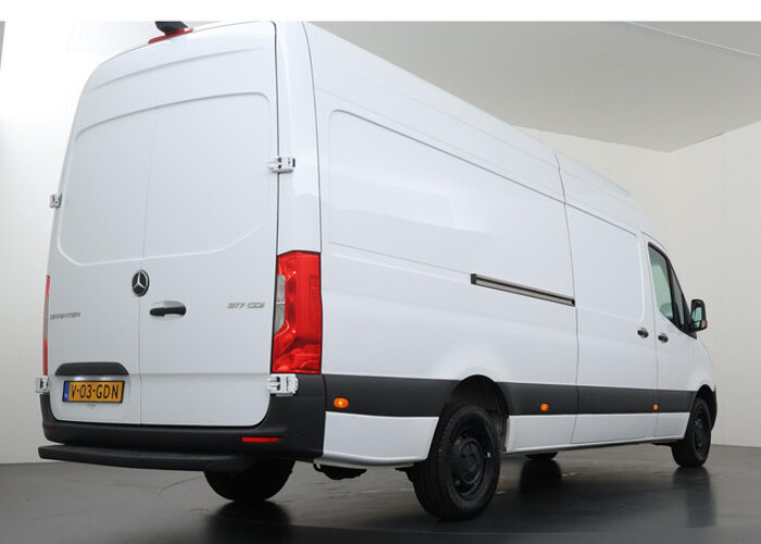 Mercedes-Benz Sprinter 317 CDI L3 H2 RWD