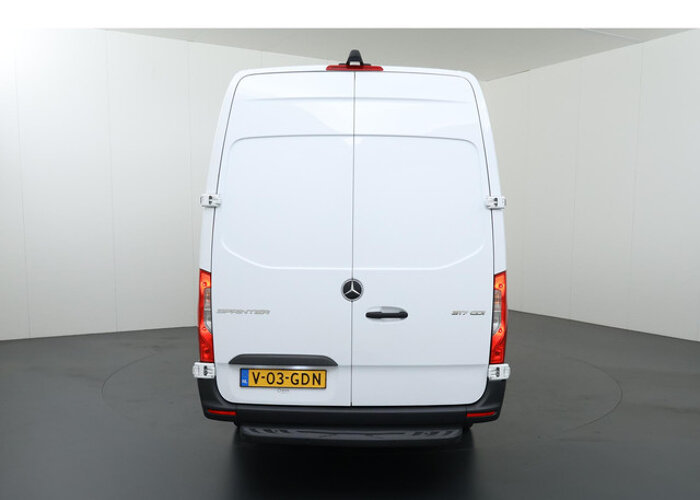Mercedes-Benz Sprinter 317 CDI L3 H2 RWD