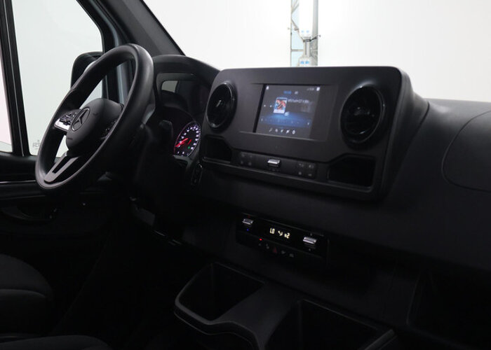 Mercedes-Benz Sprinter 317 CDI L3 H2 RWD