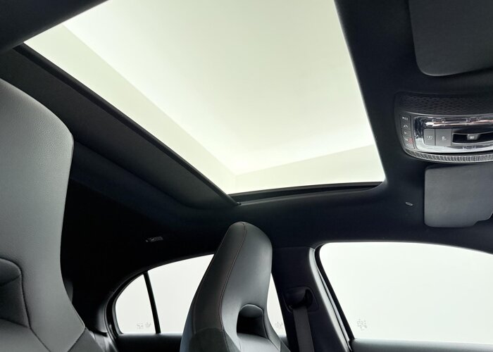Mercedes-Benz A-Klasse 180 Business Solution AMG