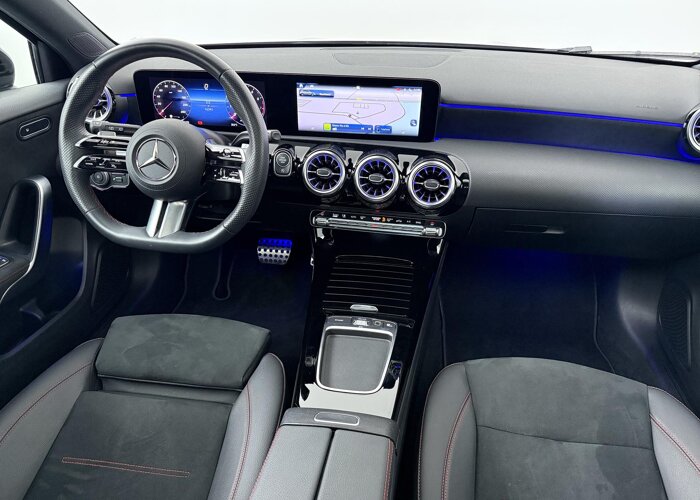Mercedes-Benz A-Klasse 180 Business Solution AMG