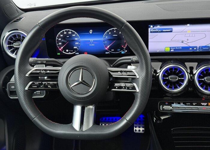 Mercedes-Benz A-Klasse 180 Business Solution AMG