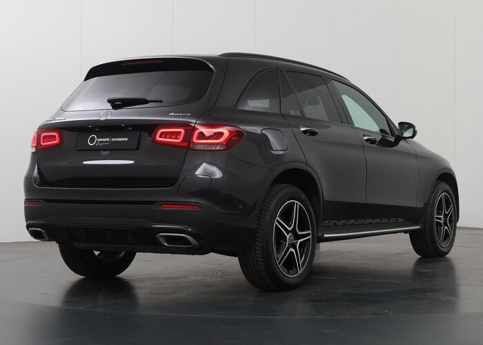 Mercedes-Benz GLC 300e 4MATIC Premium