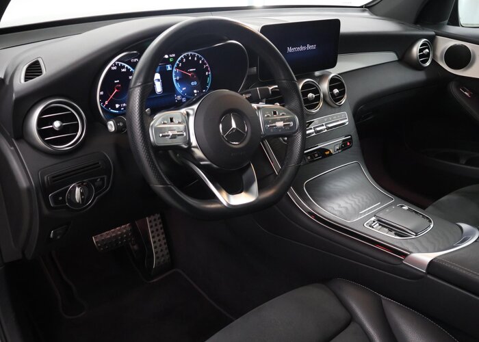 Mercedes-Benz GLC 300e 4MATIC Premium
