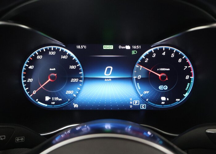 Mercedes-Benz GLC 300e 4MATIC Premium