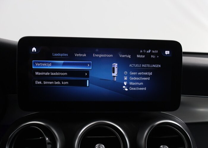 Mercedes-Benz GLC 300e 4MATIC Premium