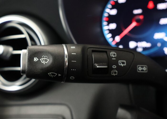 Mercedes-Benz GLC 300e 4MATIC Premium
