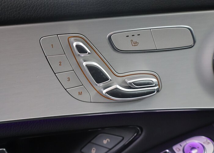 Mercedes-Benz GLC 300e 4MATIC Premium