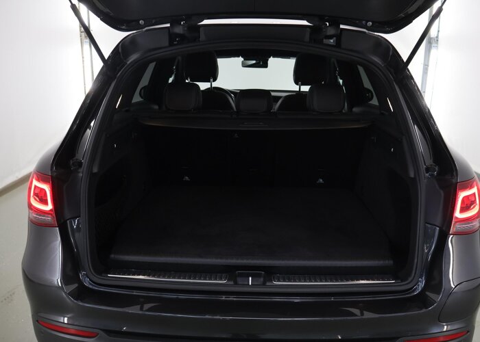 Mercedes-Benz GLC 300e 4MATIC Premium