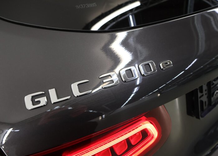 Mercedes-Benz GLC 300e 4MATIC Premium