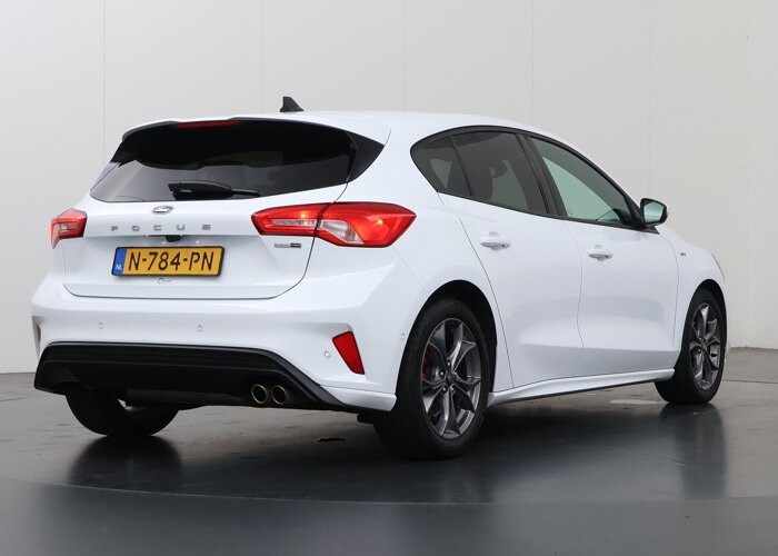 Ford Focus 1.0 EcoBoost Hybrid ST Line X Business