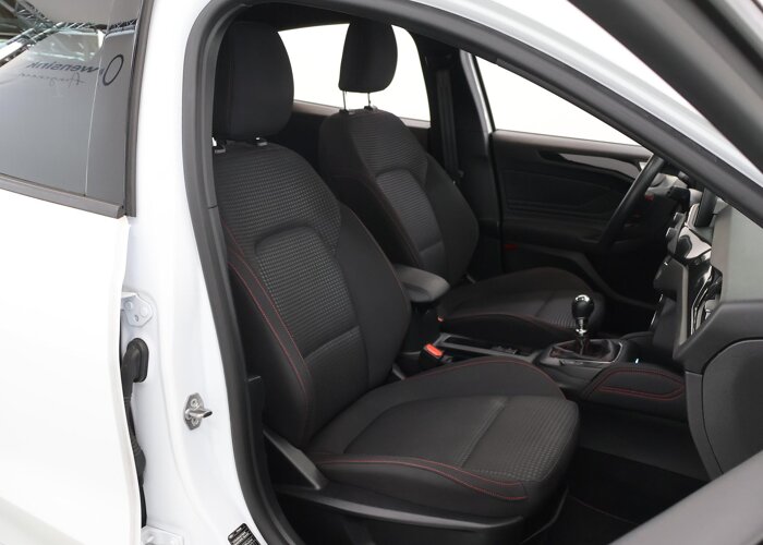 Ford Focus 1.0 EcoBoost Hybrid ST Line X Business