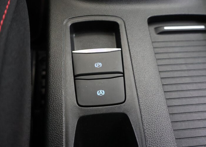 Ford Focus 1.0 EcoBoost Hybrid ST Line X Business