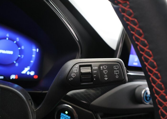 Ford Focus 1.0 EcoBoost Hybrid ST Line X Business