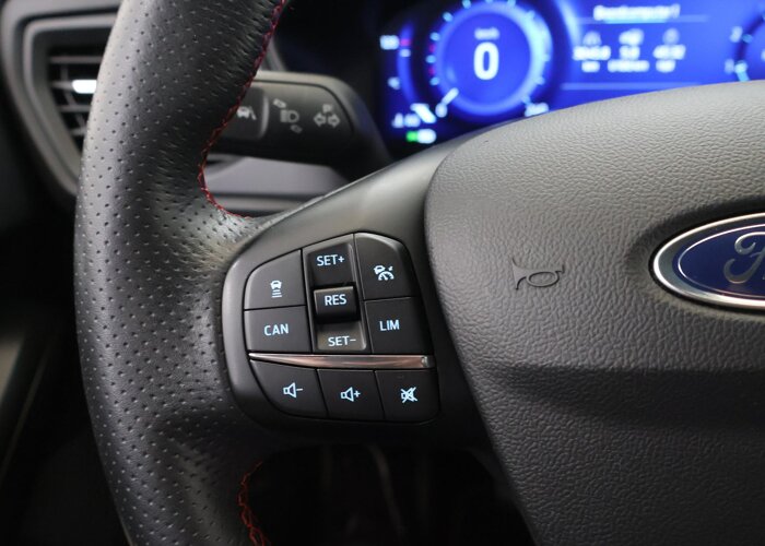 Ford Focus 1.0 EcoBoost Hybrid ST Line X Business