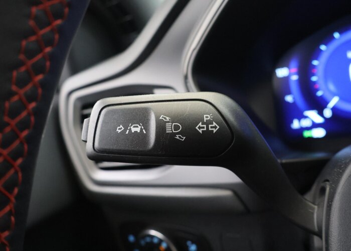 Ford Focus 1.0 EcoBoost Hybrid ST Line X Business