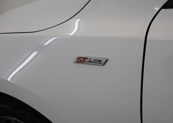 Ford Focus 1.0 EcoBoost Hybrid ST Line X Business