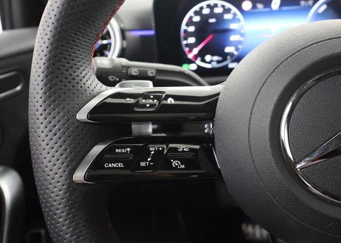 Mercedes-Benz A-Klasse 250e Business Solution AMG
