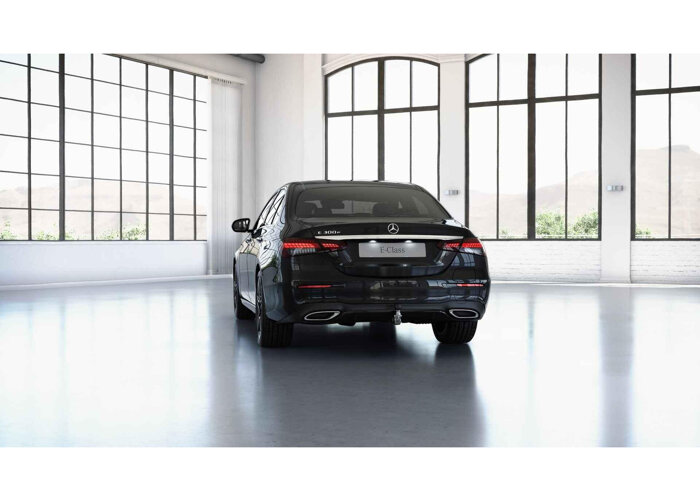 Mercedes-Benz E-Klasse 300 e AMG Line
