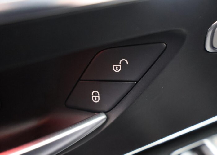 Mercedes-Benz V-Klasse 300d XL L3 AMG 4-Matic | Dubbele Cabine |