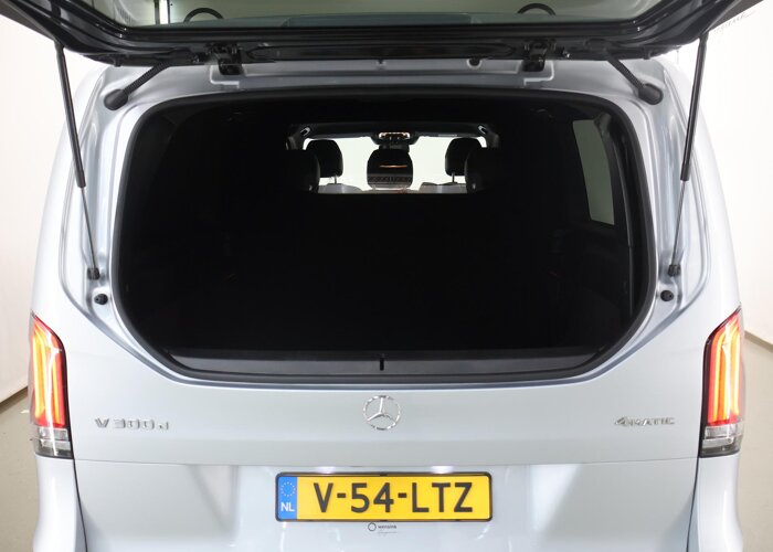 Mercedes-Benz V-Klasse 300d XL L3 AMG 4-Matic | Dubbele Cabine |