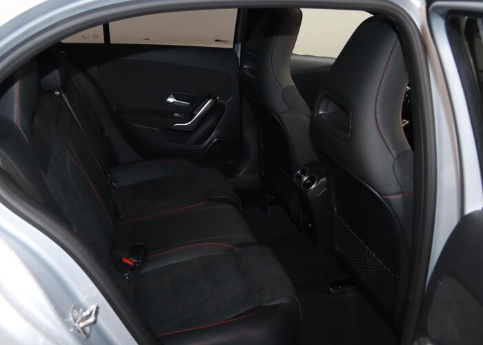 Mercedes-Benz A-Klasse 180 Business Solution AMG