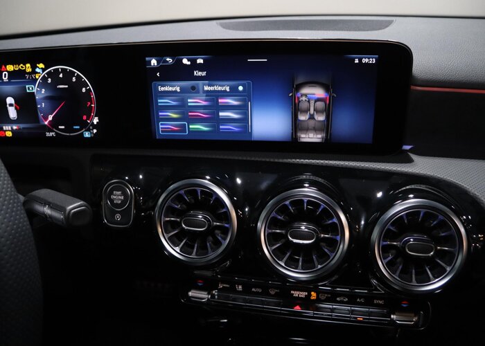 Mercedes-Benz A-Klasse 180 Business Solution AMG