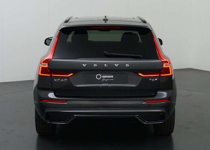 Volvo XC60 2.0 T6 Plug-in hybrid AWD Plus Dark