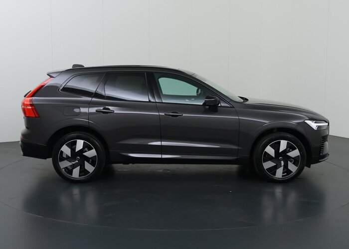 Volvo XC60 2.0 T6 Plug-in hybrid AWD Plus Dark