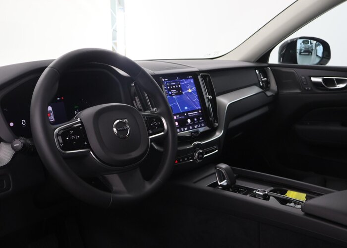Volvo XC60 2.0 T6 Plug-in hybrid AWD Plus Dark