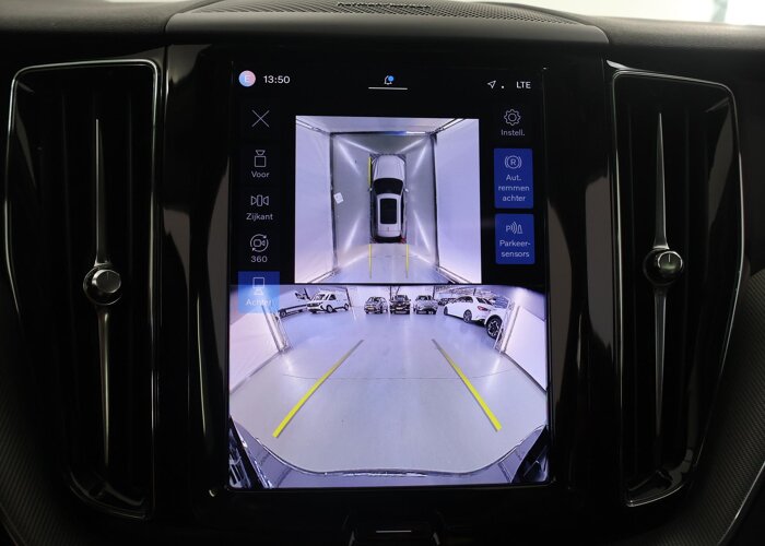 Volvo XC60 2.0 T6 Plug-in hybrid AWD Plus Dark