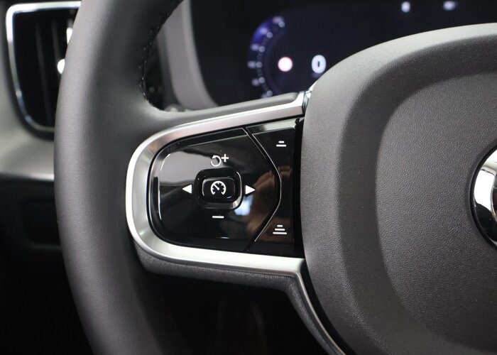 Volvo XC60 2.0 T6 Plug-in hybrid AWD Plus Dark