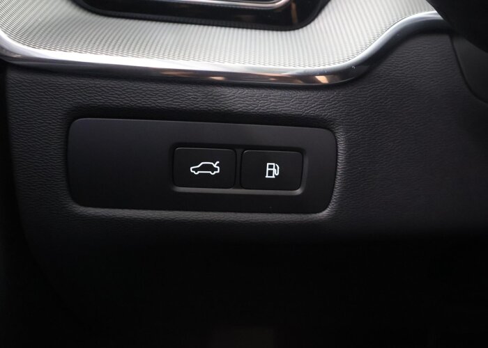 Volvo XC60 2.0 T6 Plug-in hybrid AWD Plus Dark