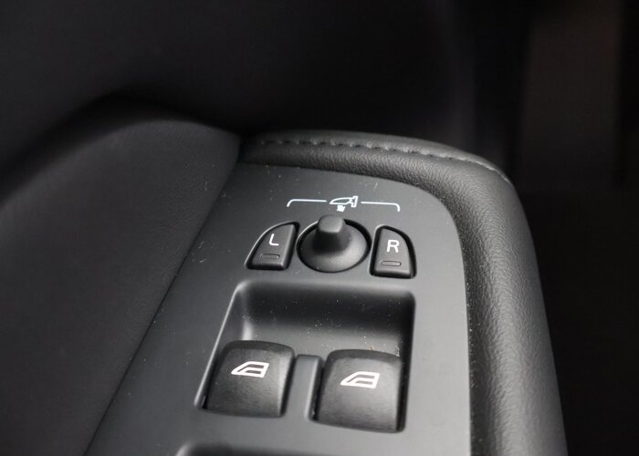 Volvo XC60 2.0 T6 Plug-in hybrid AWD Plus Dark