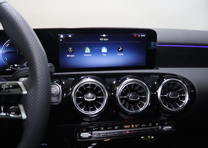 Mercedes-Benz A-Klasse 250 e Business Solution AMG