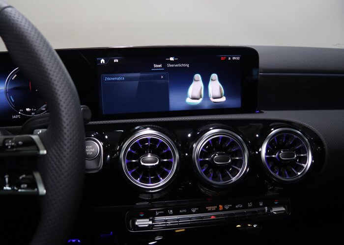 Mercedes-Benz A-Klasse 250 e Business Solution AMG