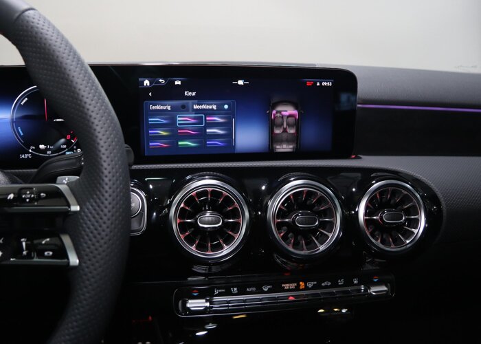 Mercedes-Benz A-Klasse 250 e Business Solution AMG