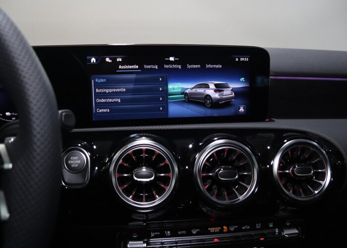 Mercedes-Benz A-Klasse 250 e Business Solution AMG