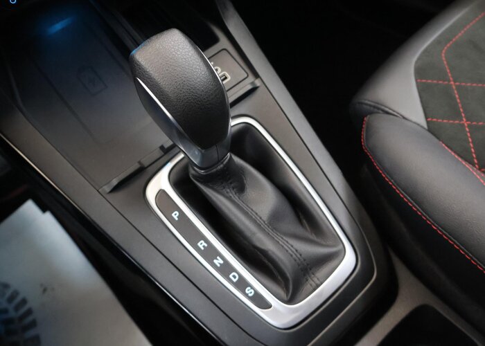 Ford Puma 1.0 EcoBoost Hybrid ST-Line X