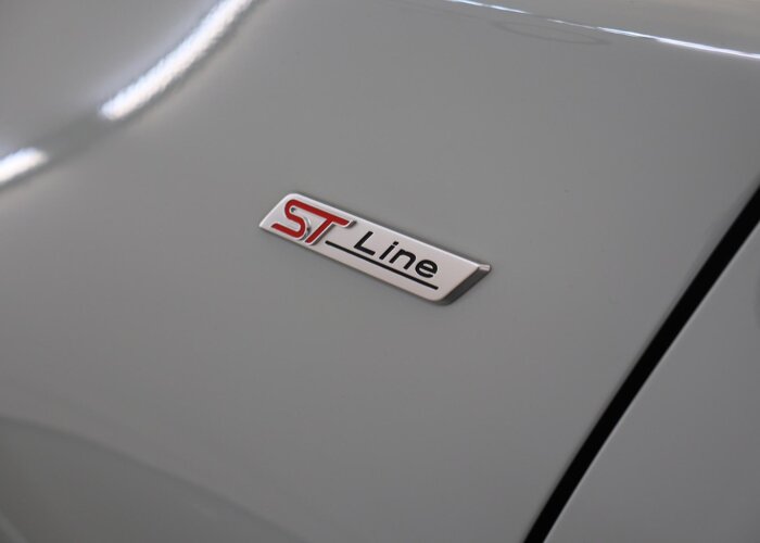 Ford Puma 1.0 EcoBoost Hybrid ST-Line X