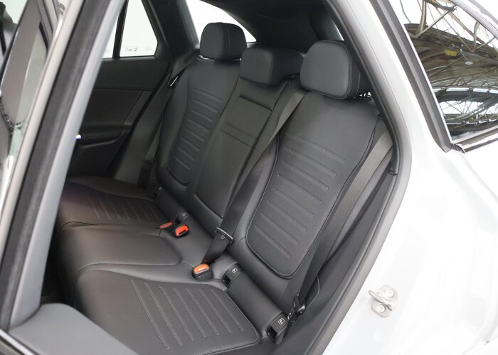 Mercedes-Benz GLC 300e 4MATIC Business Solution AMG