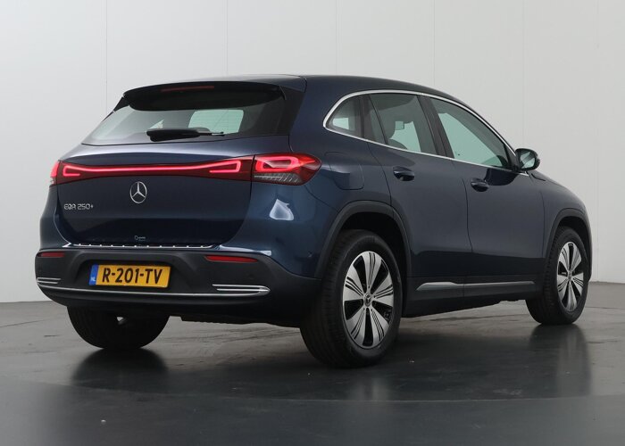 Mercedes-Benz EQA 250 Edition 1 67 kWh