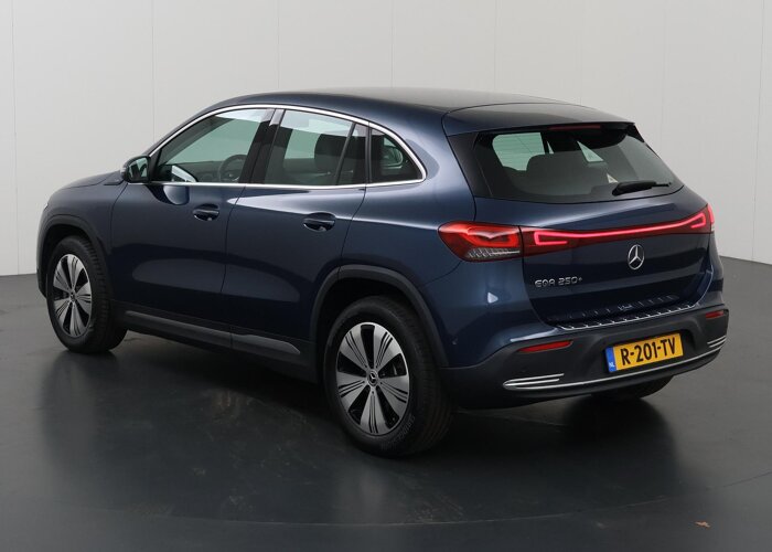 Mercedes-Benz EQA 250 Edition 1 67 kWh