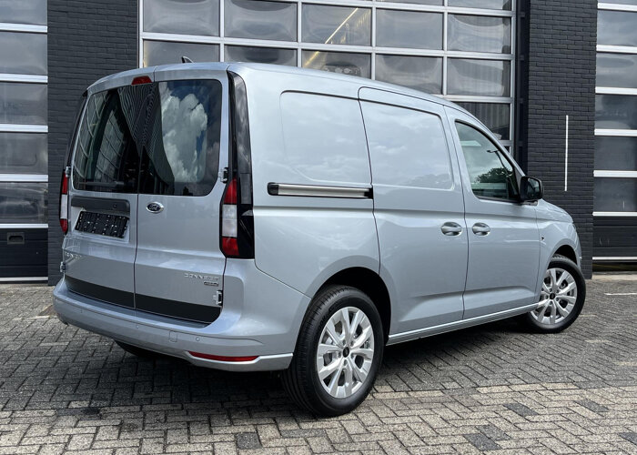 Ford Transit Connect 1.5 EcoBoost PHEV L1 Limited 150pk!