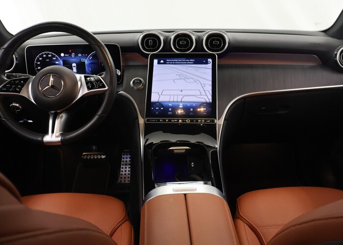 Mercedes-Benz GLC 300e 4MATIC Luxury Line