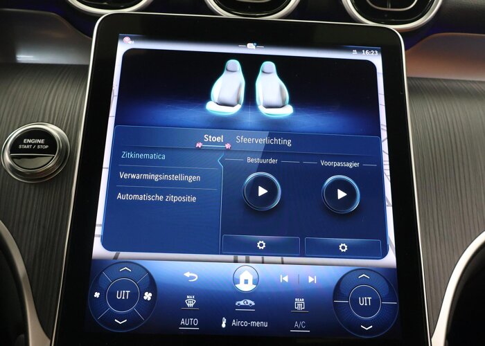 Mercedes-Benz GLC 300e 4MATIC Luxury Line