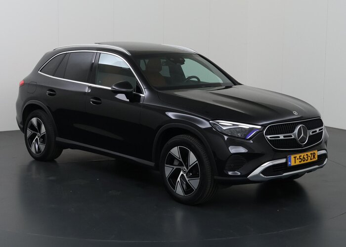 Mercedes-Benz GLC 300e 4MATIC Luxury Line