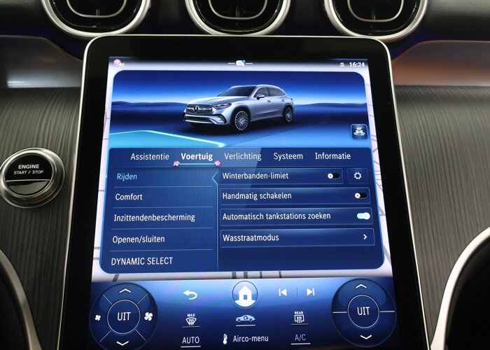 Mercedes-Benz GLC 300e 4MATIC Luxury Line